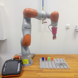 Sensitive robot KUKA LBR iiwa 7 R800